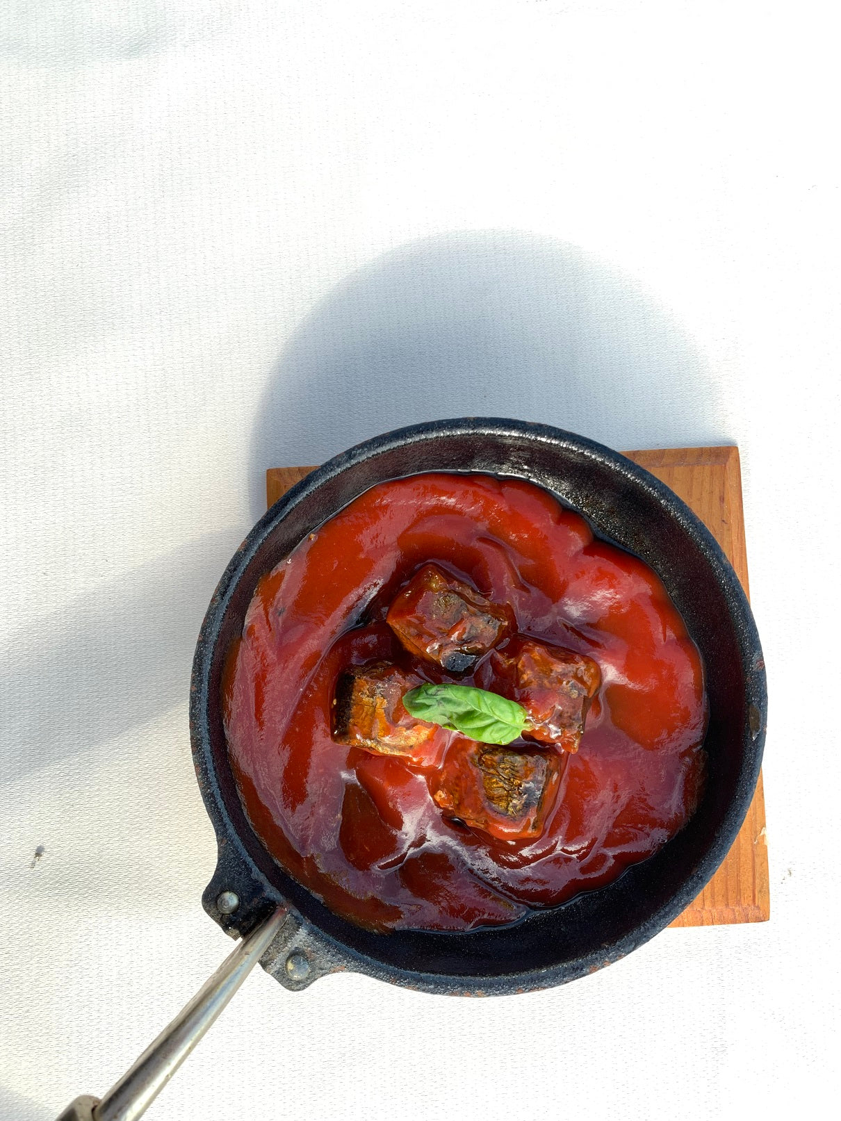STEWED SAURY WITH TOMATO