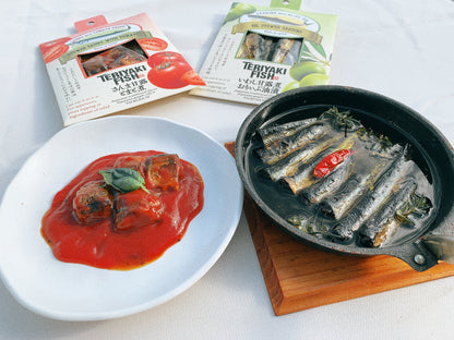STEWED SAURY WITH TOMATO